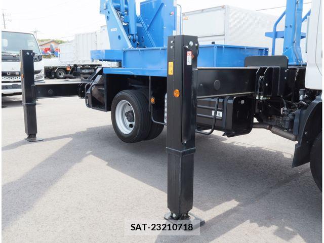 Hino DUTRO 2023-09 8524452-14