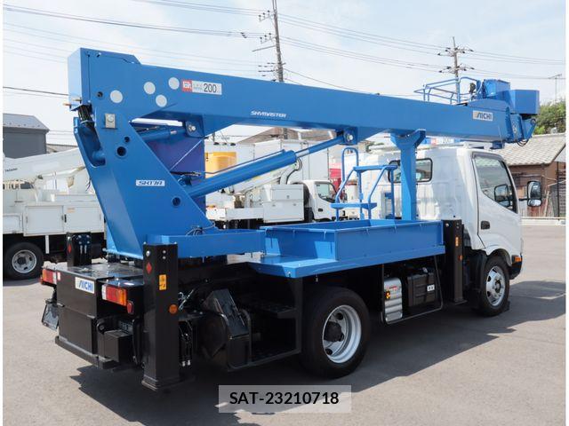 Hino DUTRO 2023-09 8524452-2