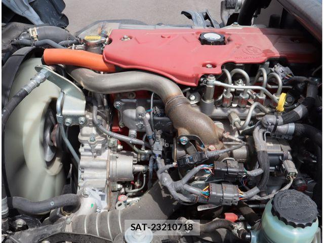 Hino DUTRO 2023-09 8524452-29