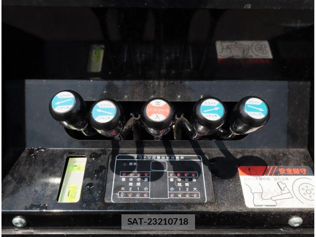 Hino DUTRO 2023-09 8524452-6