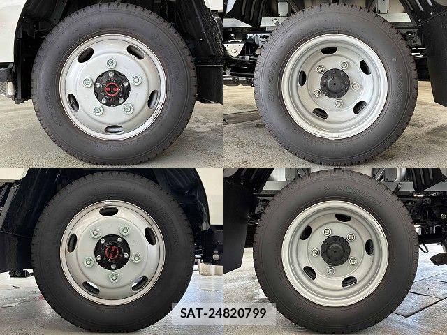 Hino DUTRO 2025-12 8524474-11