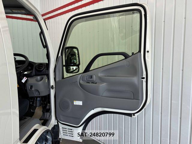 Hino DUTRO 2025-12 8524474-24