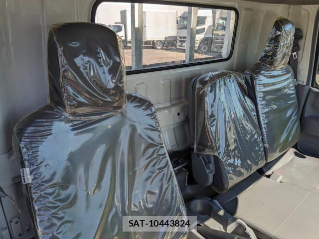 Hino DUTRO 2019-09 8524516-26