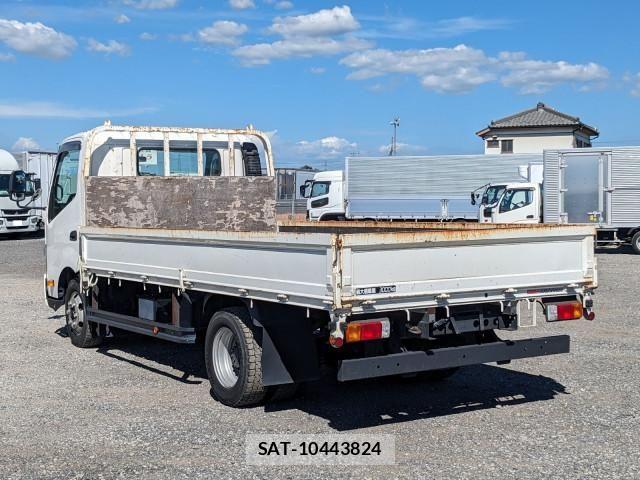 Hino DUTRO 2019-09 8524516-2