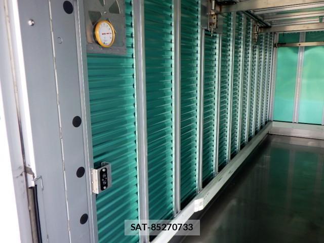 Hino DUTRO 2018-07 8524534-16