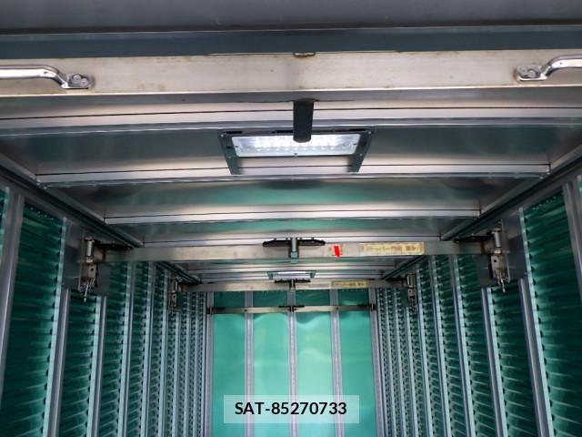 Hino DUTRO 2018-07 8524534-18