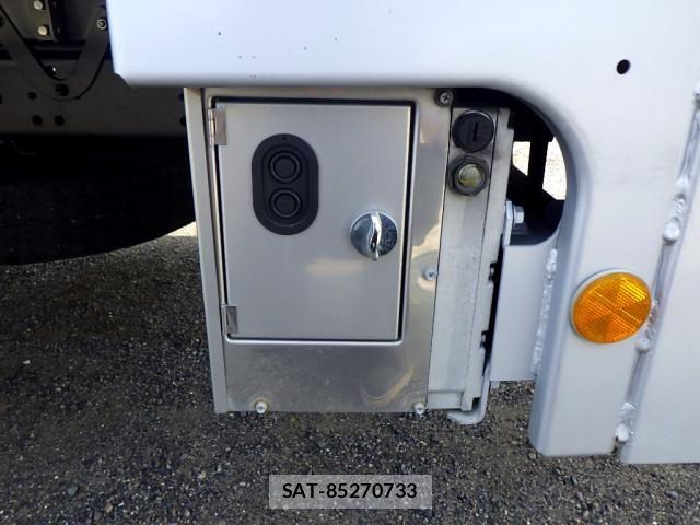 Hino DUTRO 2018-07 8524534-22