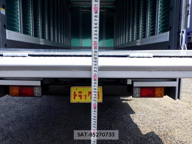 Hino DUTRO 2018-07 8524534-24