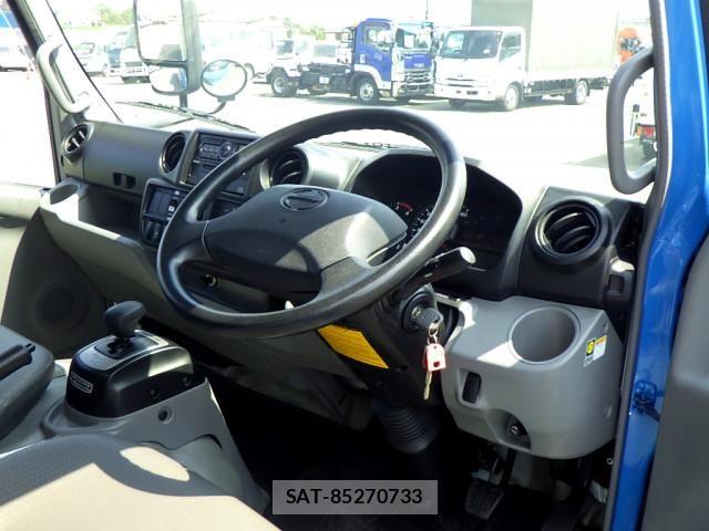 Hino DUTRO 2018-07 8524534-27