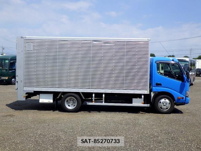 Hino DUTRO 2018-07 8524534-3