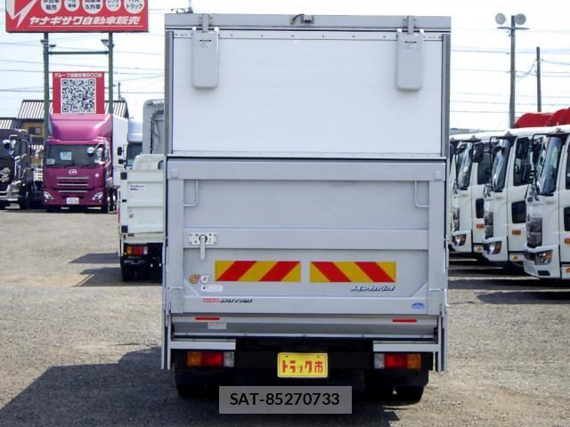 Hino DUTRO 2018-07 8524534-6