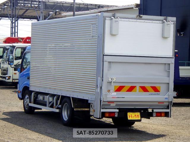 Hino DUTRO 2018-07 8524534-7