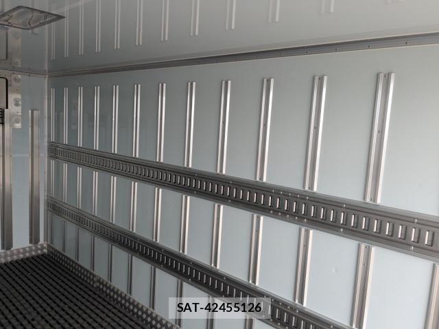 Hino DUTRO 2020-10 8524467-16