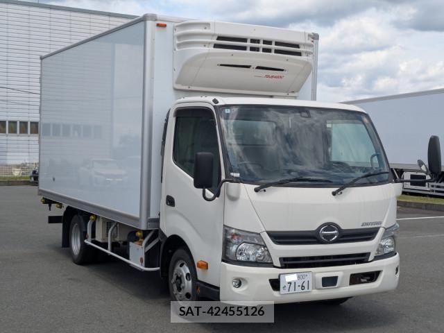 Hino DUTRO 2020-10 8524467-1