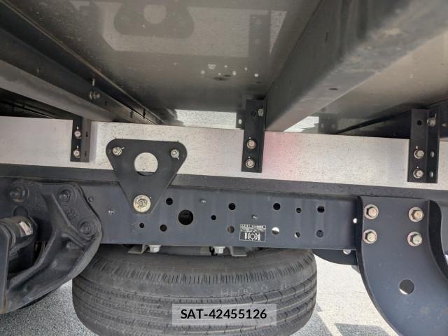 Hino DUTRO 2020-10 8524467-19