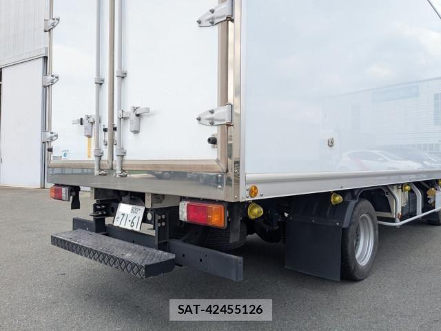 Hino DUTRO 2020-10 8524467-5