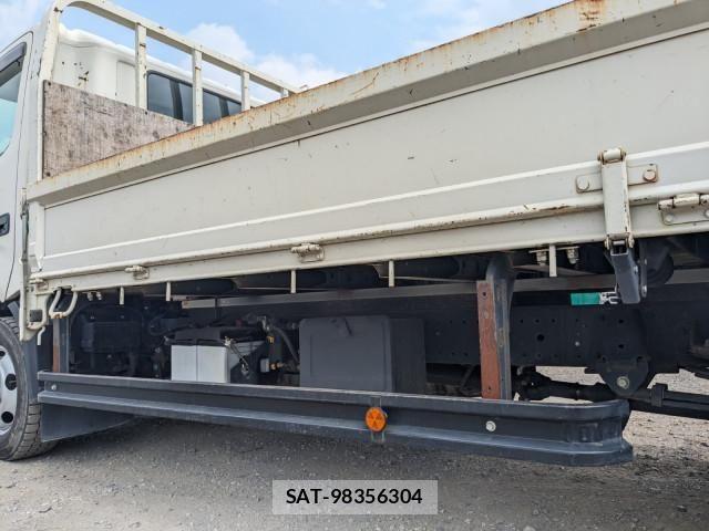 Hino DUTRO 2019-09 8524505-19
