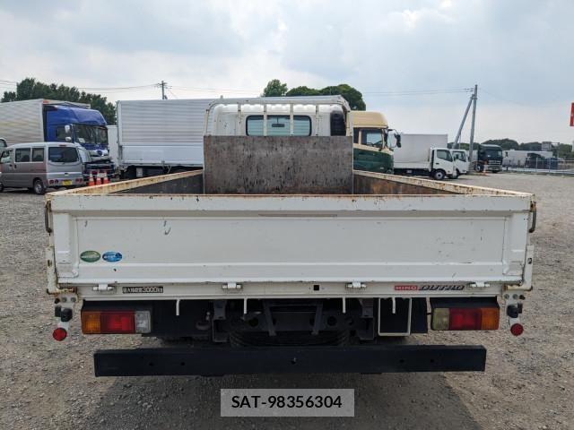 Hino DUTRO 2019-09 8524505-4