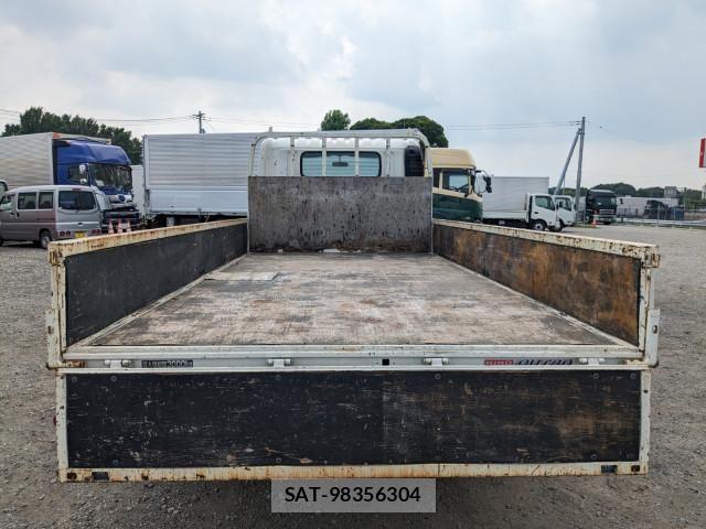 Hino DUTRO 2019-09 8524505-7