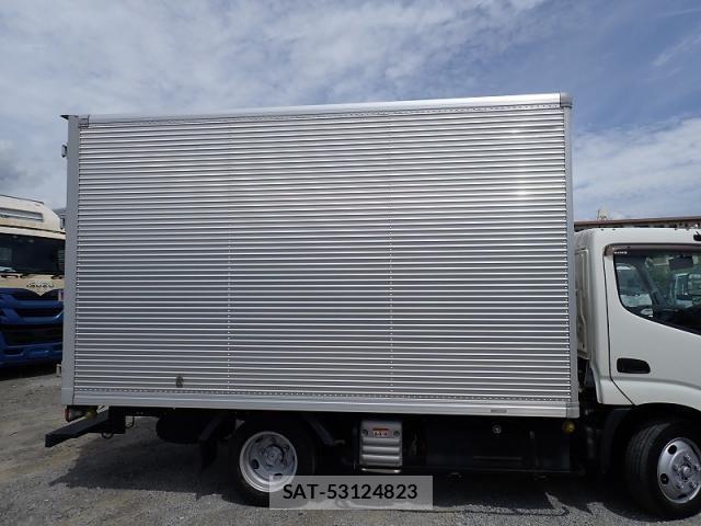 Hino DUTRO 2019-11 8524552-24