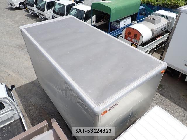 Hino DUTRO 2019-11 8524552-6