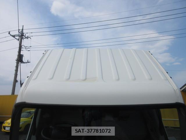Hino DUTRO 2018-04 8524540-16