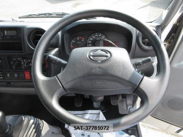 Hino DUTRO 2018-04 8524540-18