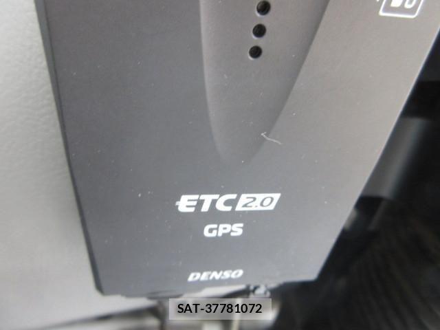 Hino DUTRO 2018-04 8524540-23
