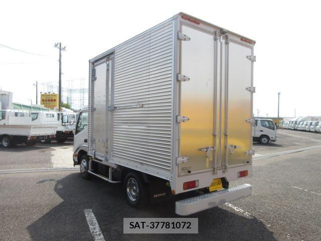 Hino DUTRO 2018-04 8524540-2