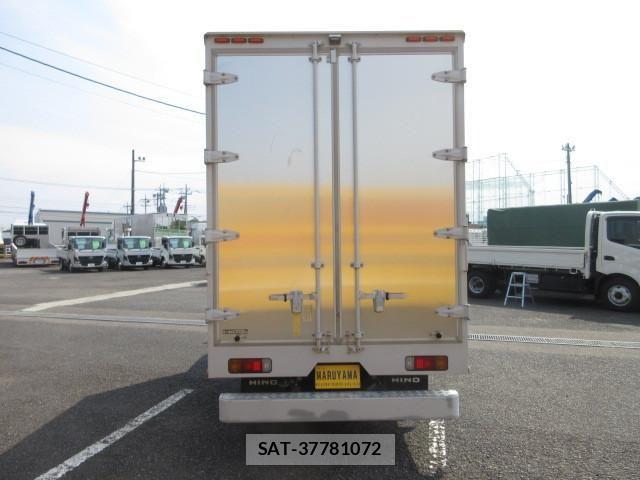 Hino DUTRO 2018-04 8524540-7