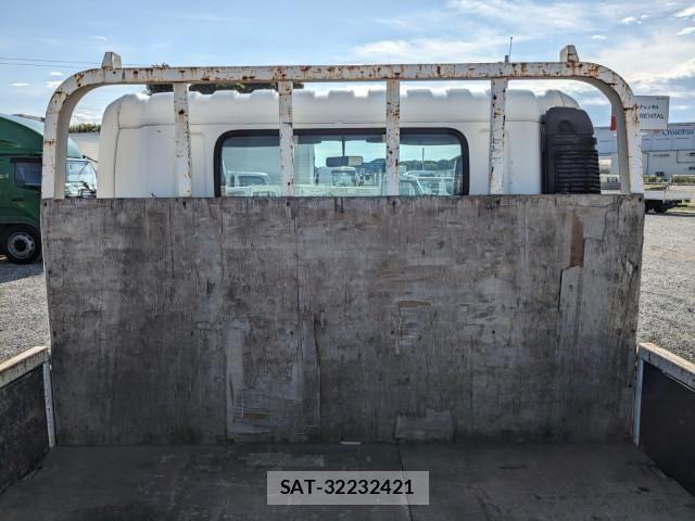 Hino DUTRO 2019-10 8524529-11