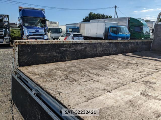 Hino DUTRO 2019-10 8524529-14