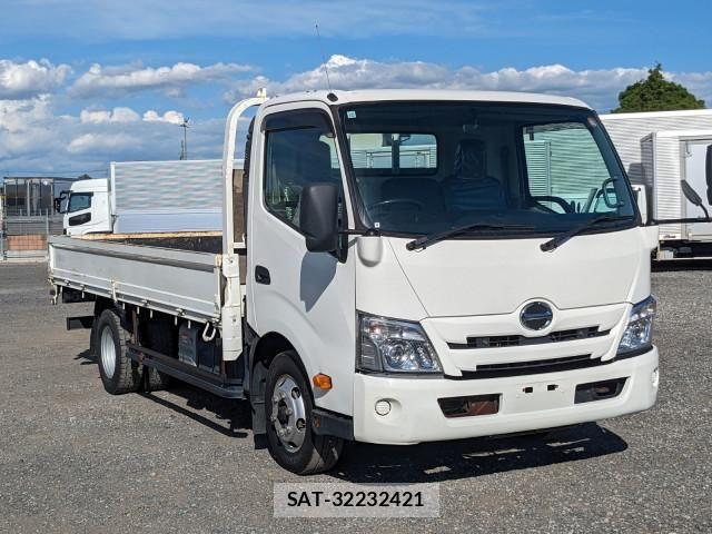 Hino DUTRO 2019-10 8524529-1