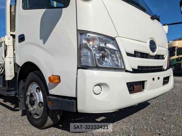Hino DUTRO 2019-10 8524529-24