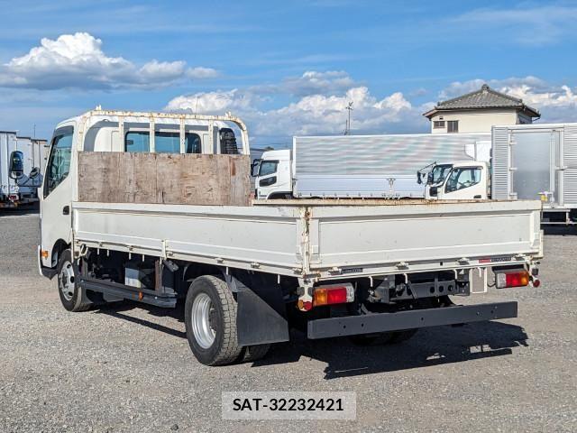 Hino DUTRO 2019-10 8524529-2