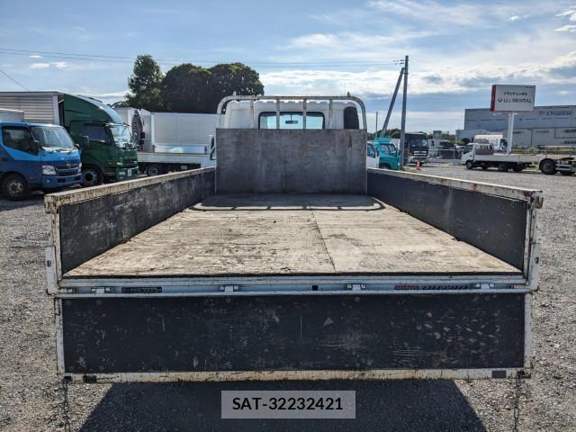 Hino DUTRO 2019-10 8524529-7