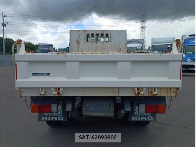 Hino DUTRO 2022-10 8524479-4
