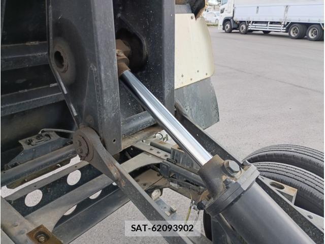 Hino DUTRO 2022-10 8524479-8