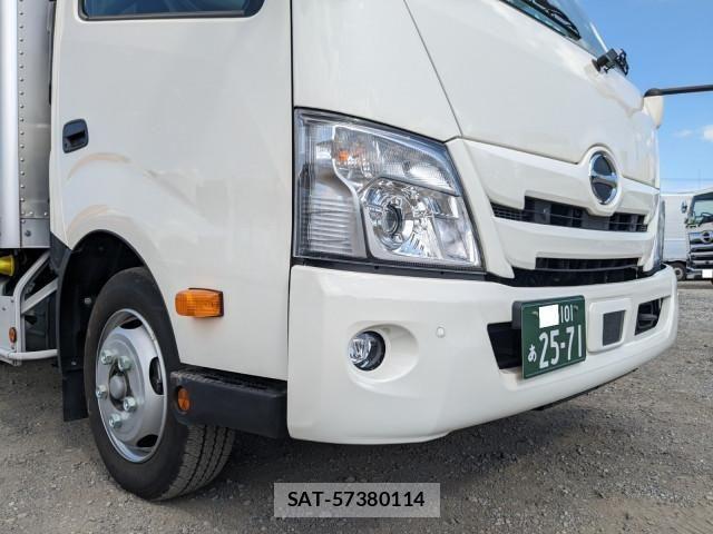 Hino DUTRO 2024-09 8524466-22