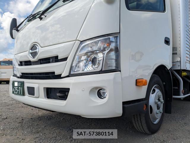 Hino DUTRO 2024-09 8524466-23