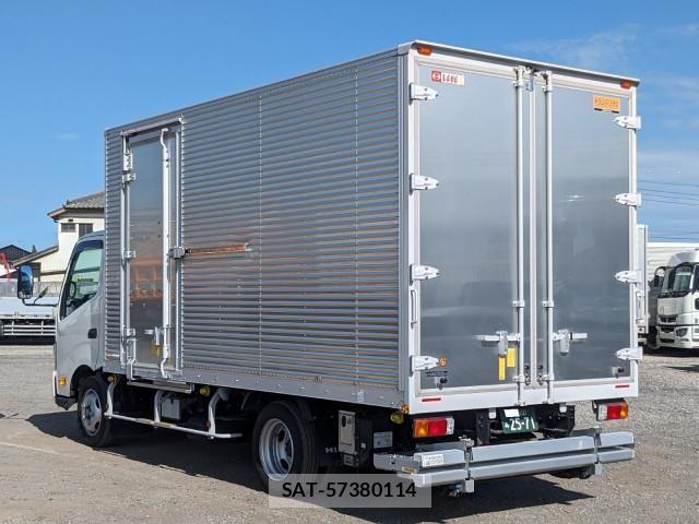 Hino DUTRO 2024-09 8524466-2