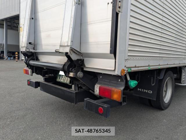 Hino DUTRO 2023-03 8524473-6