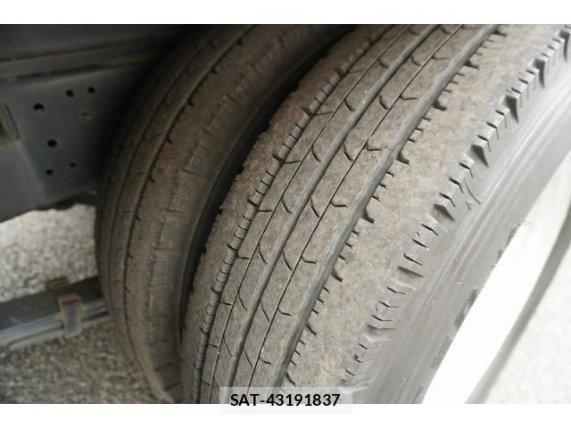 Hino DUTRO 2018-02 8524486-9