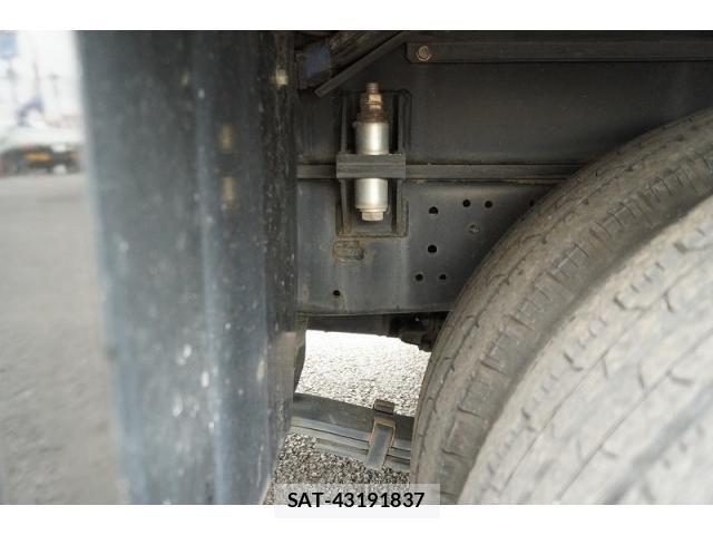 Hino DUTRO 2018-02 8524486-10