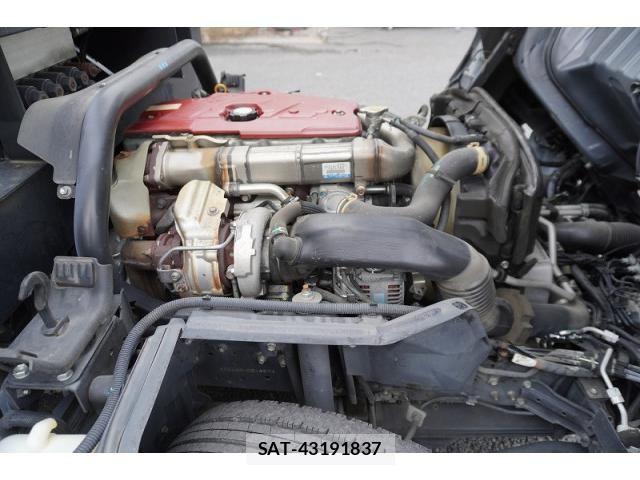 Hino DUTRO 2018-02 8524486-14