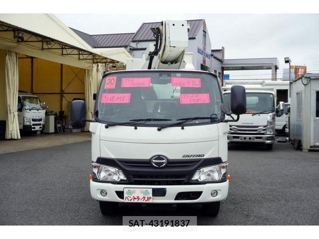 Hino DUTRO 2018-02 8524486-1