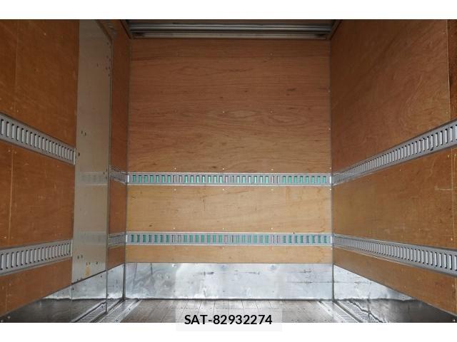 Hino DUTRO 2016-06 8524550-22