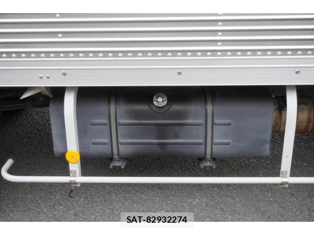 Hino DUTRO 2016-06 8524550-27