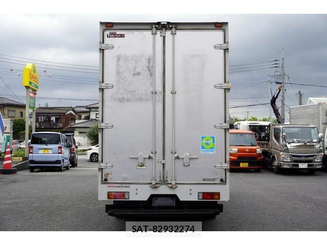 Hino DUTRO 2016-06 8524550-3