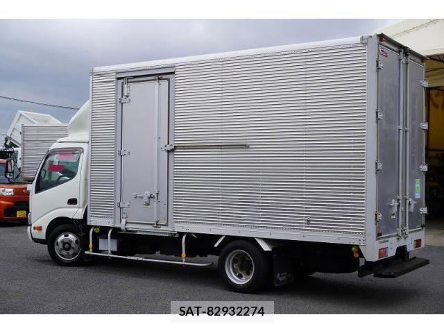 Hino DUTRO 2016-06 8524550-6
